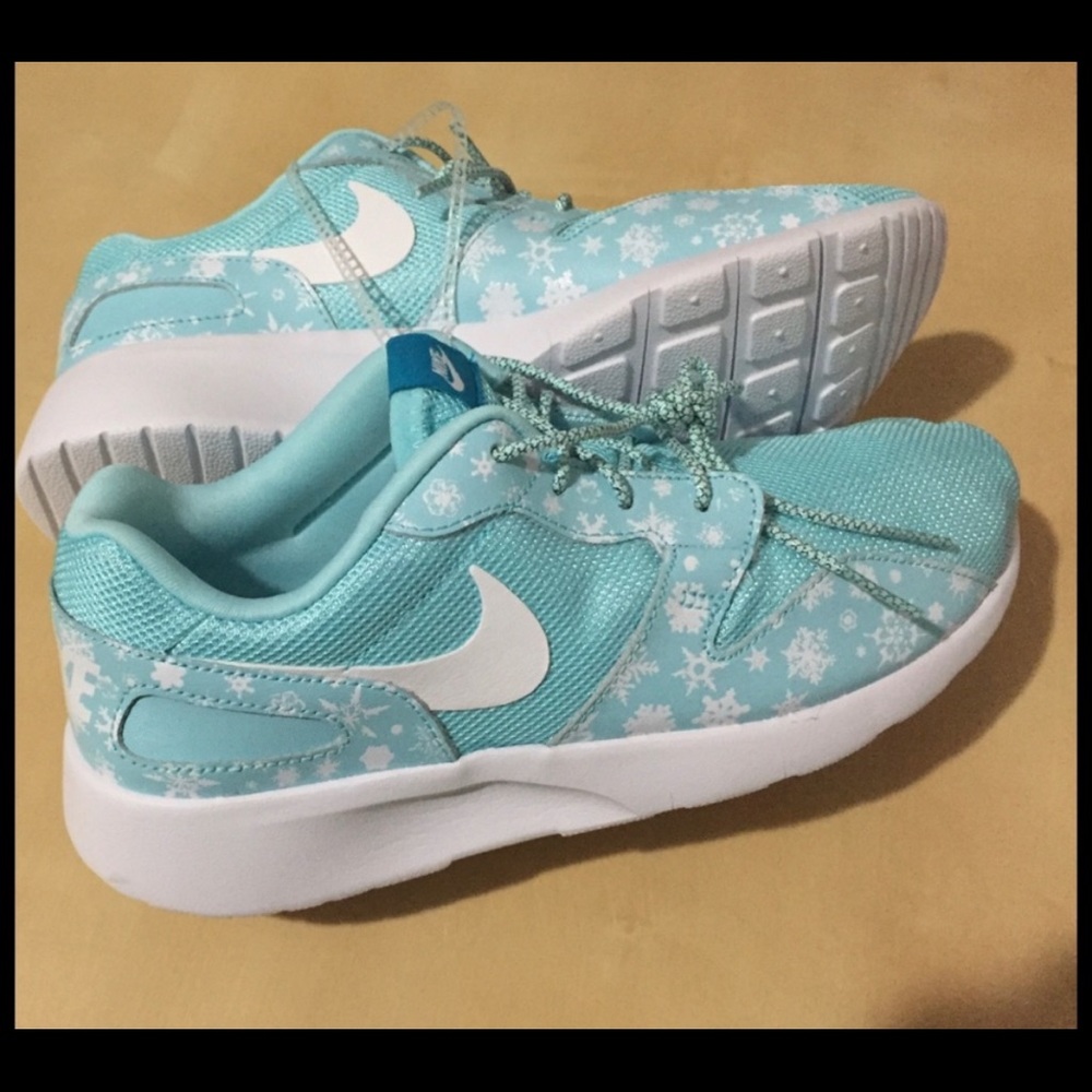 Nike Frozen 6,5 Y size